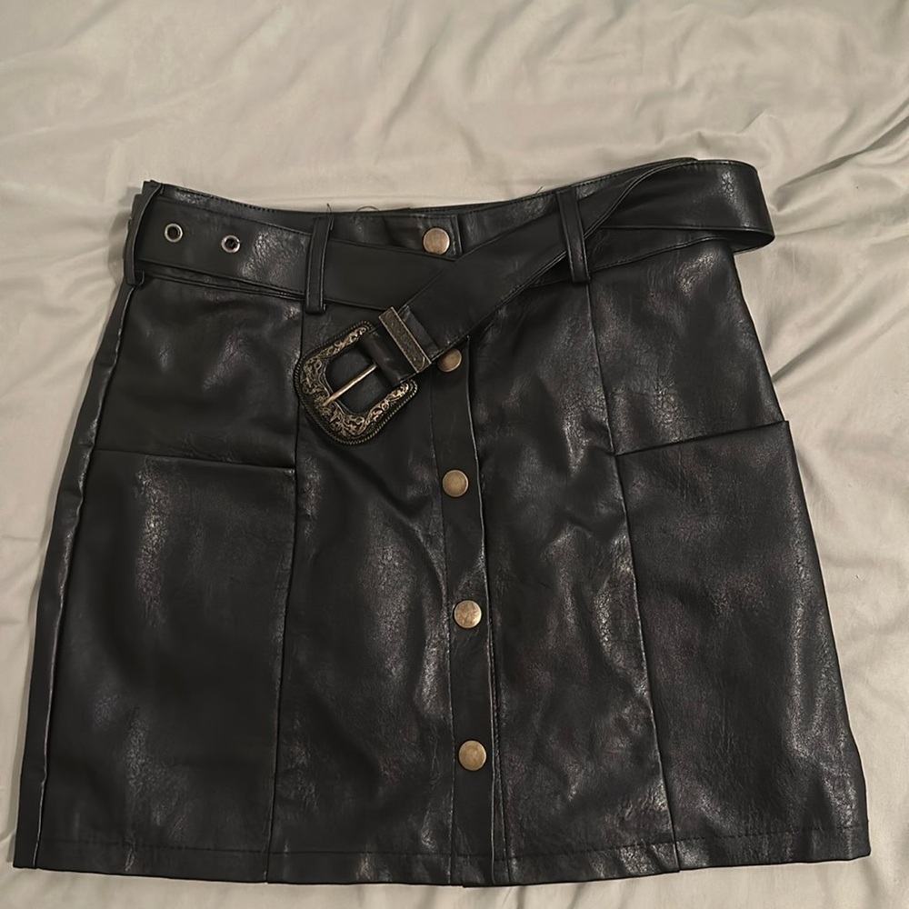Black faux leather mini skirt with belt